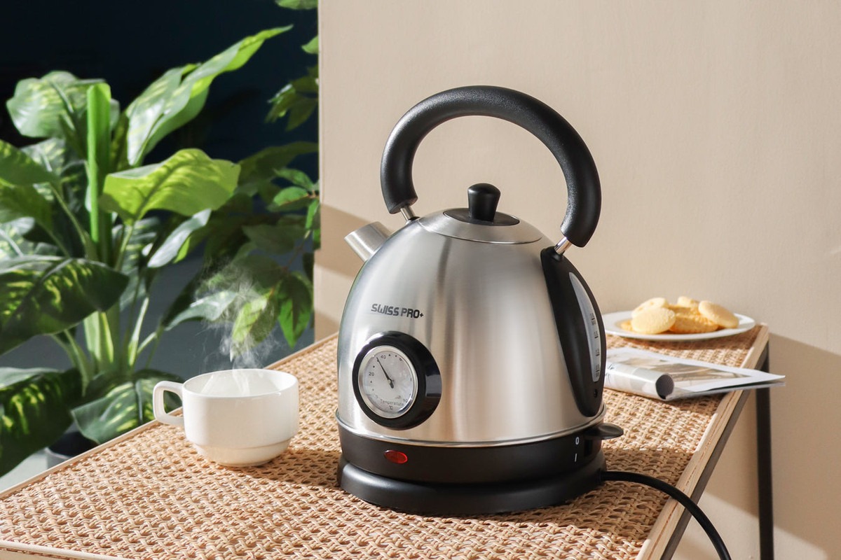 Swiss Pro Plus Retro 304 Stainless steel body Electric Kettle , 1.8 Liter 2200 Watt , Silver - Swiss Pro Plus