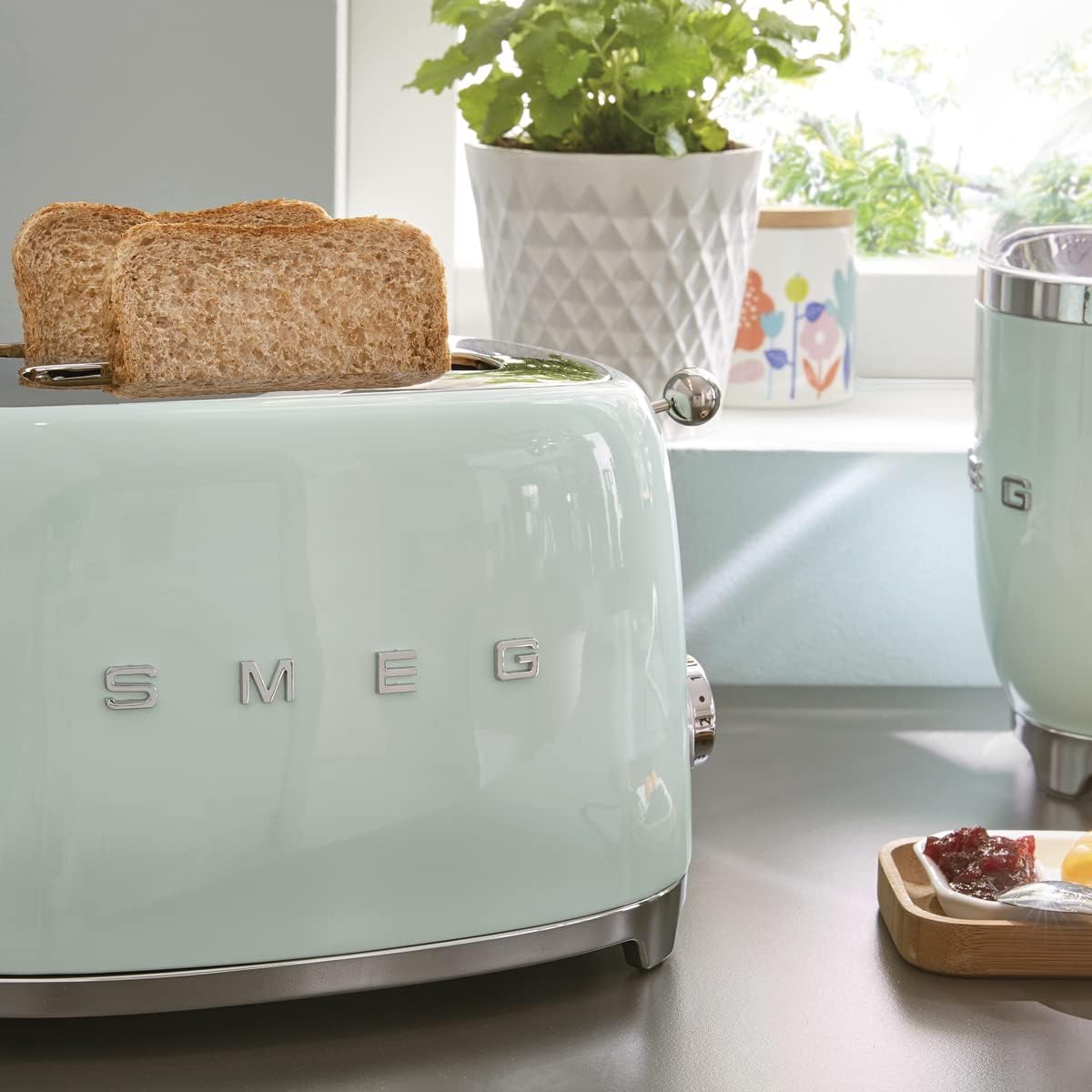 Smeg Toaster , 2 Slices 980 Watt Pastel Green - TSF01