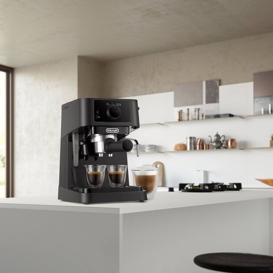 Delonghi Stilosa Espresso Machine , 1 Liter , Black - EC230.BK