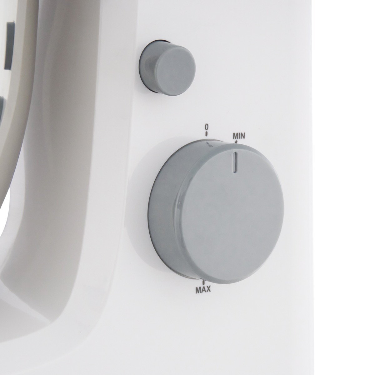 Tornado Kitchen Machine ,600 Watt ,White - SM-600T