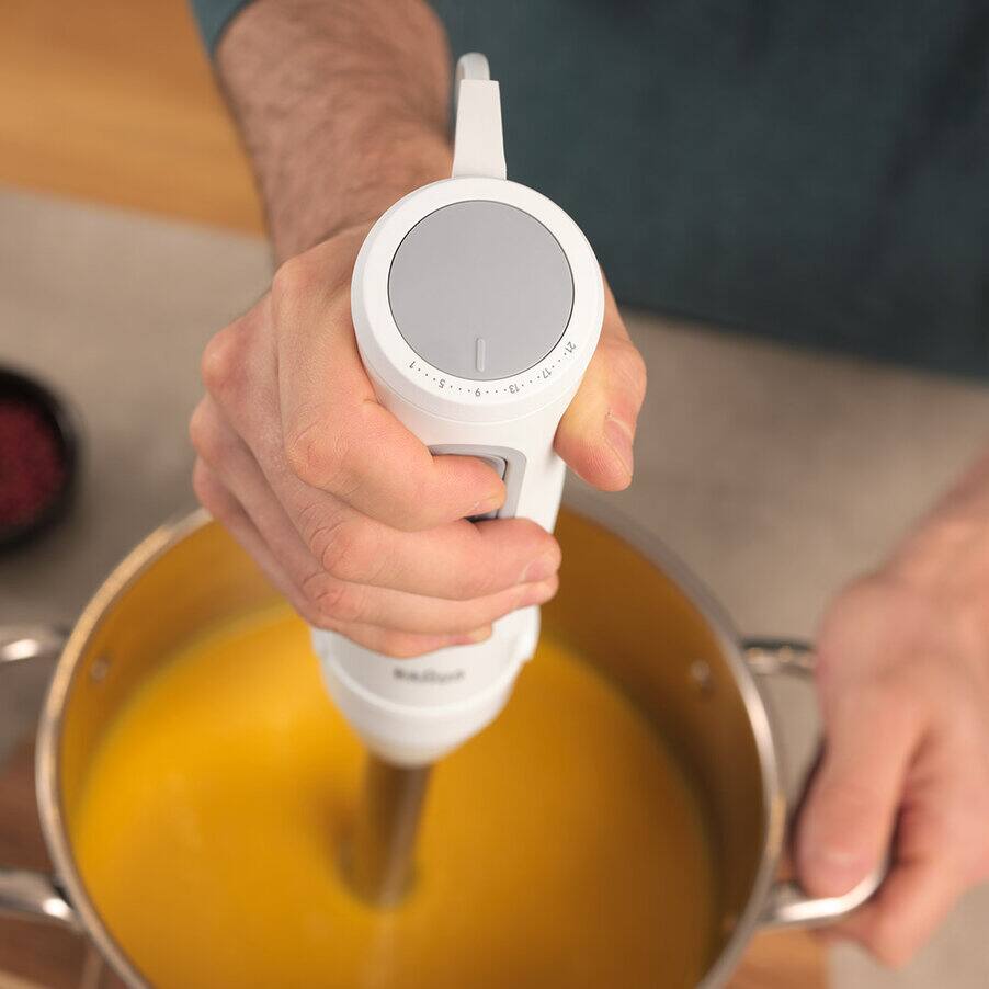 Braun MultiQuick 5 Hand Blender with Attachments 1000 Watt White - MQ 50220 M