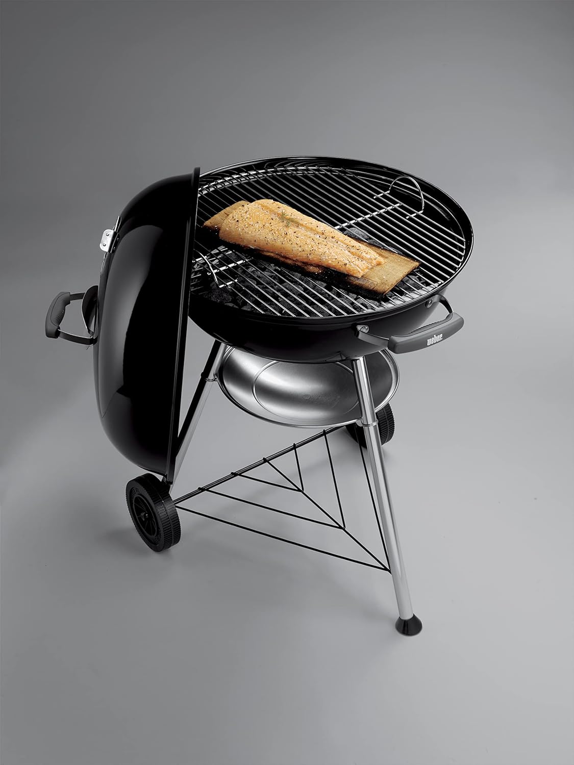 Weber Kettle Charcoal Grill Black - 1321004