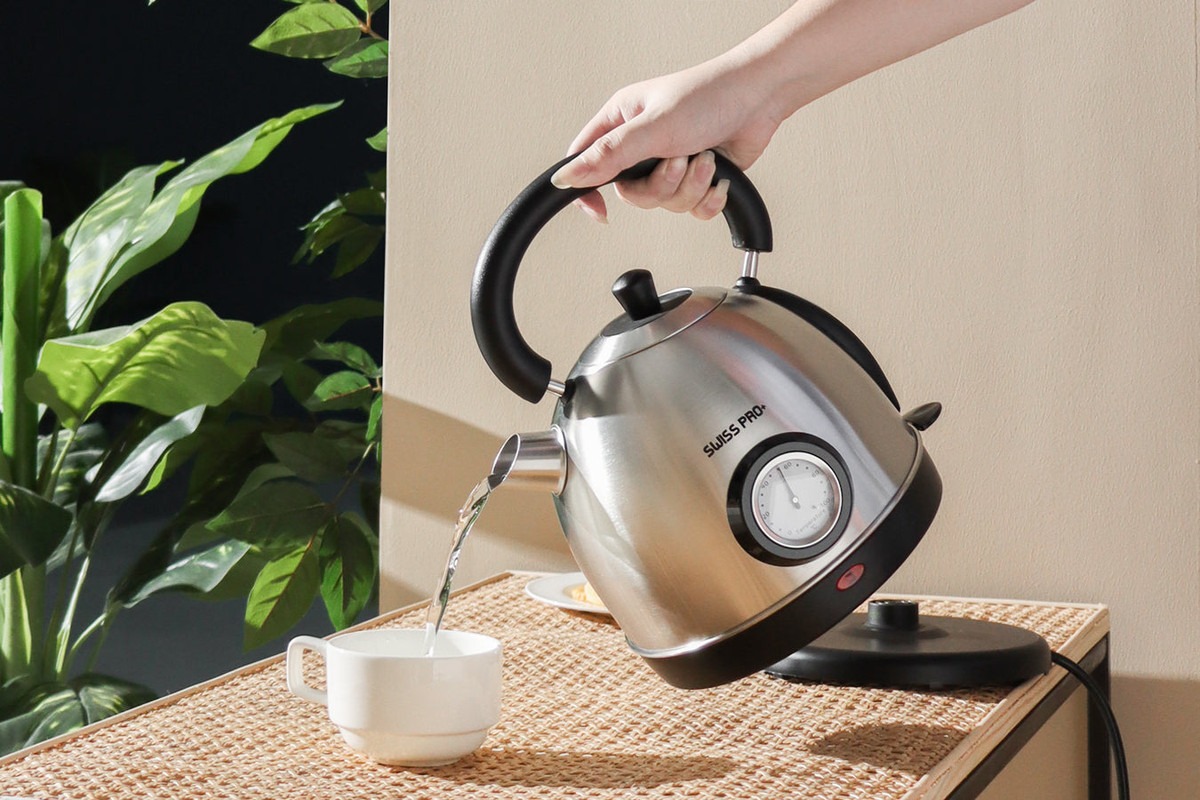 Swiss Pro Plus Retro 304 Stainless steel body Electric Kettle , 1.8 Liter 2200 Watt , Silver - Swiss Pro Plus