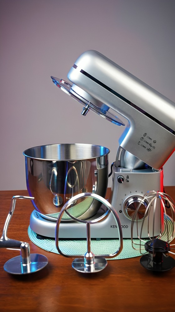 Kenwood Stand Mixer with Attachments 5 Liter Stainless Steel - SC-9898