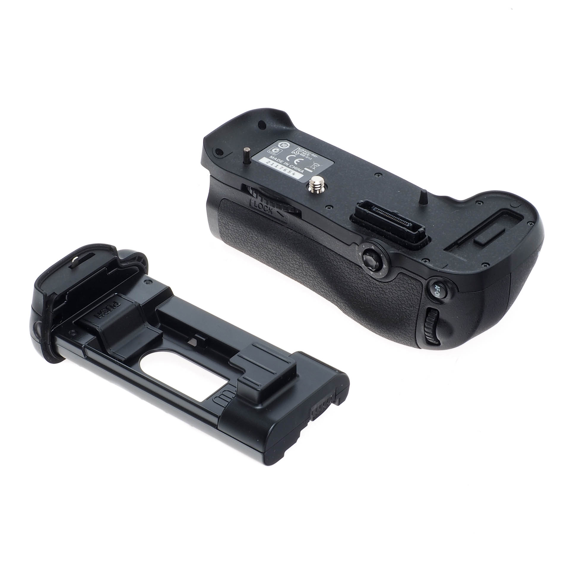 Nikon MB-D12 Battery Grip ,Black