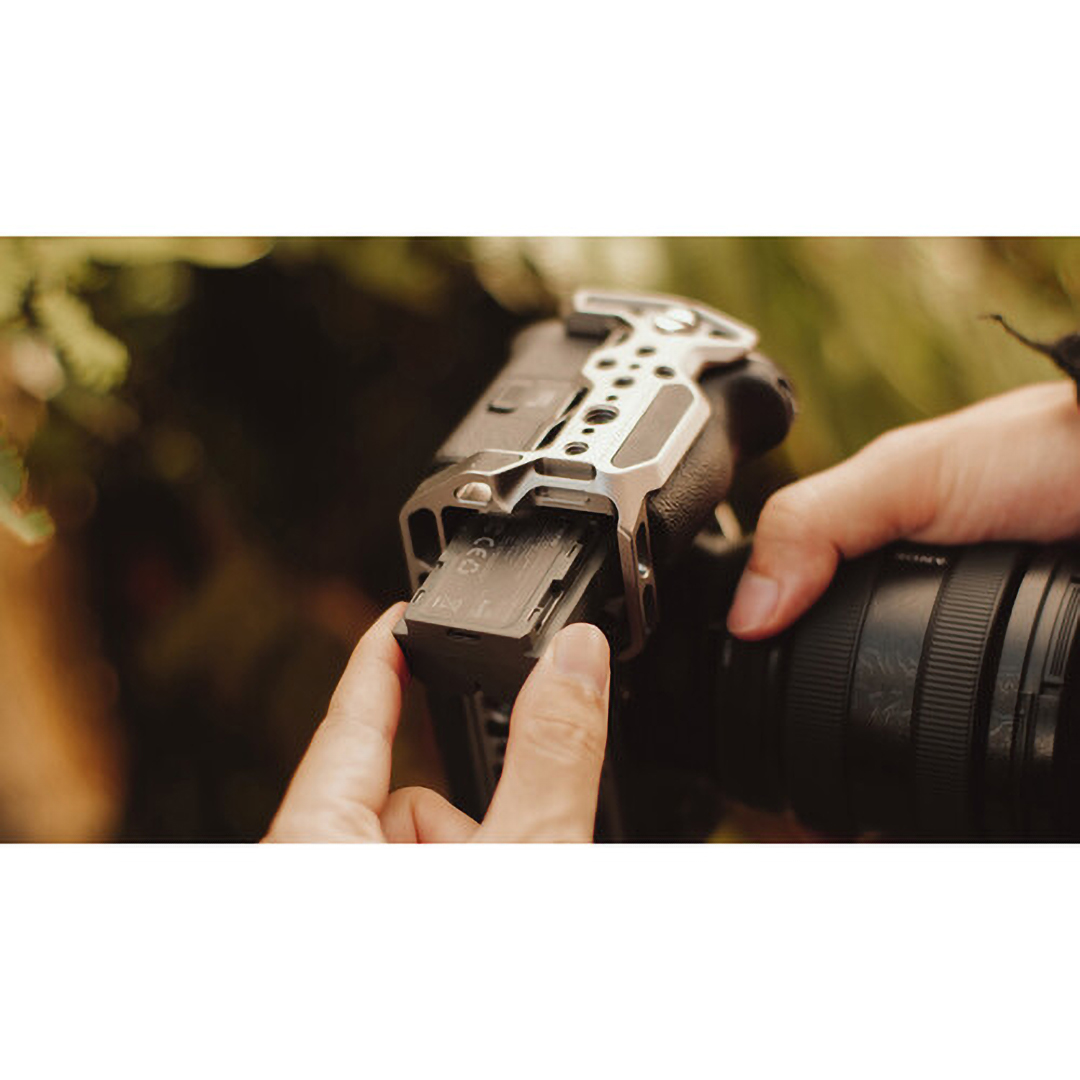 بطارية كاميرا ليثيوم ايون تيلتا لكاميرات متوافقة مع بطارية سوني NP-FZ100 (سوني الفا، زد في سيريس) ،اخضر - TNP-FZ100-GN