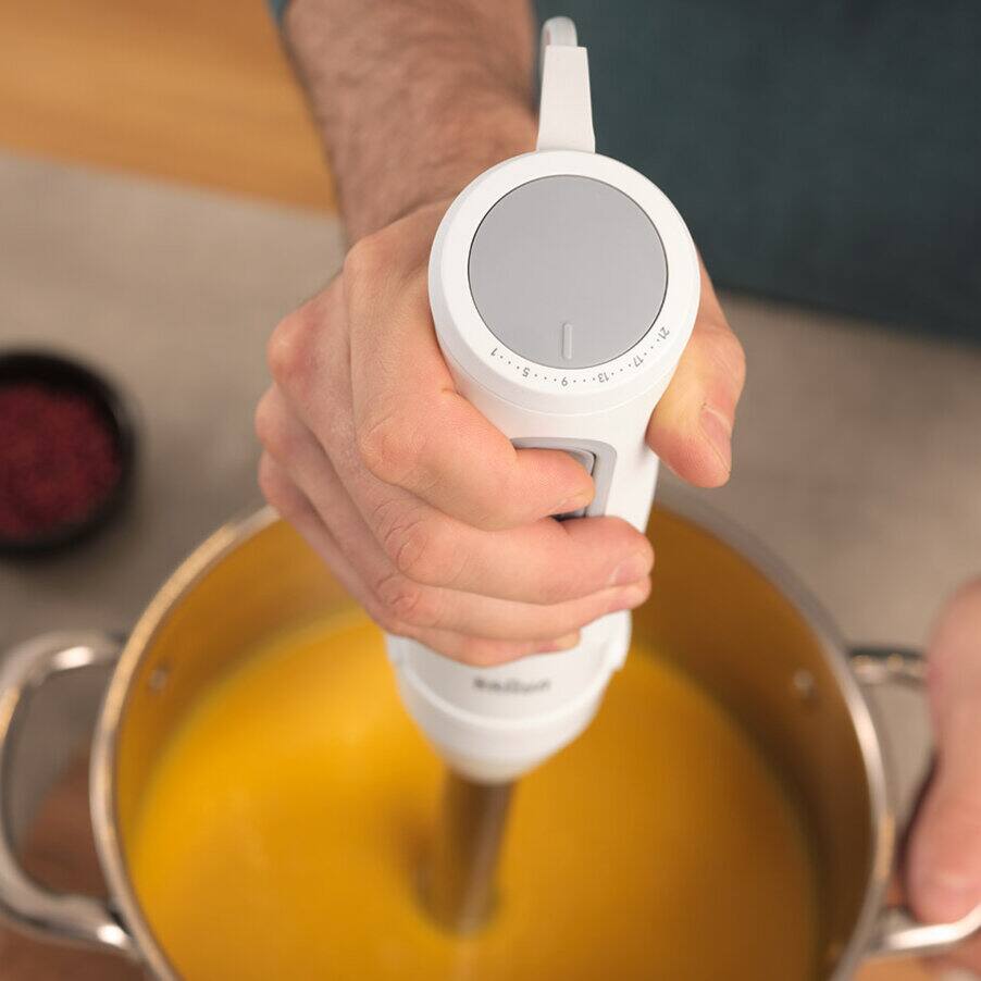 Braun MultiQuick 5 Hand Blender with Attachments 1000 Watt White - MQ 50220 M