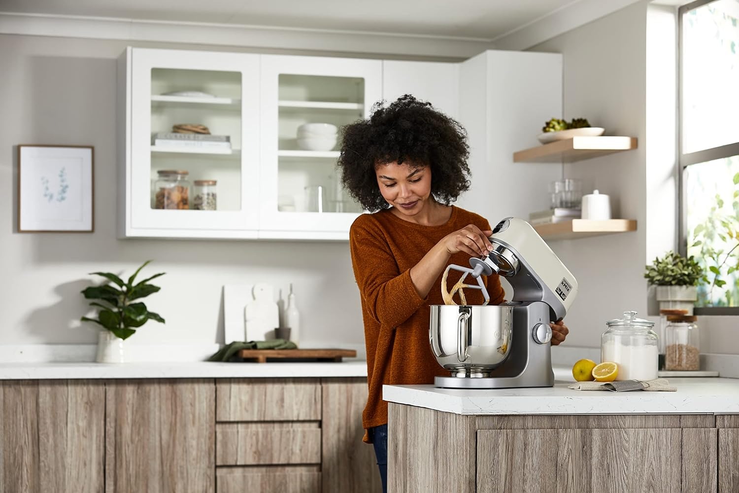 Kenwood Premium Kitchen Stand Mixer 5 Liter Cream - KMX750CR