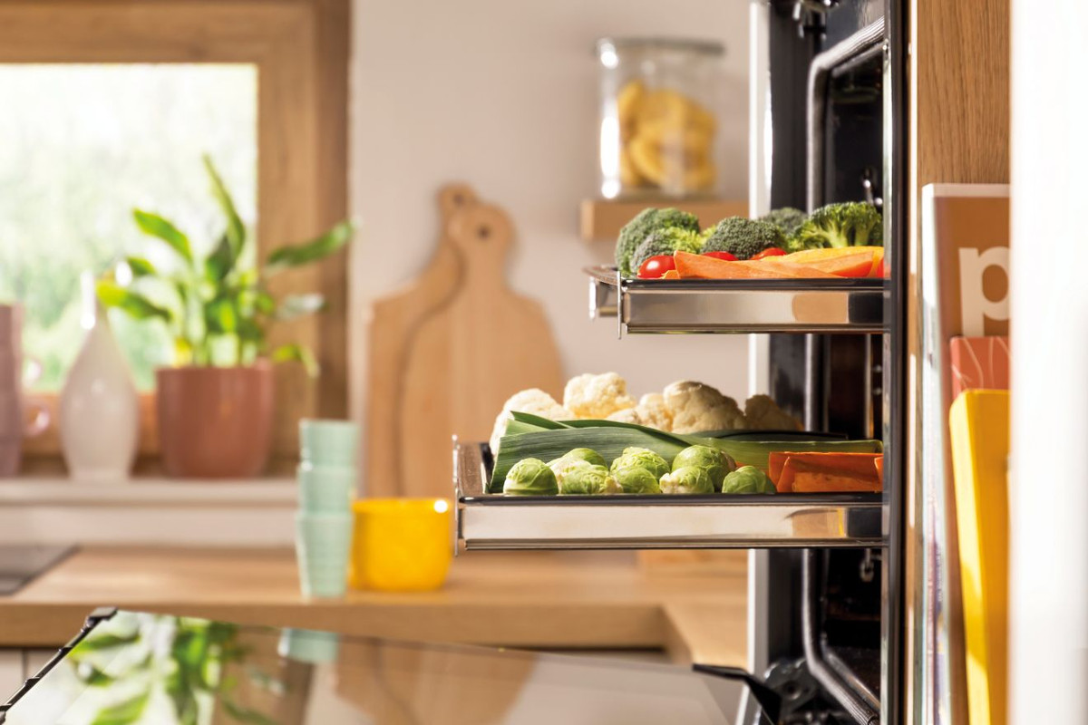 Gorenje Built-In Electric Oven with Grill 77 Liter , Black Stainless Steel - BOS6747A01X