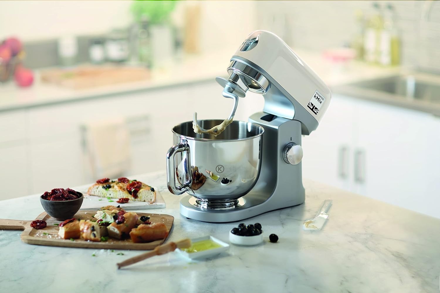 Kenwood Premium Kitchen Stand Mixer 5 Liter Cream - KMX750CR