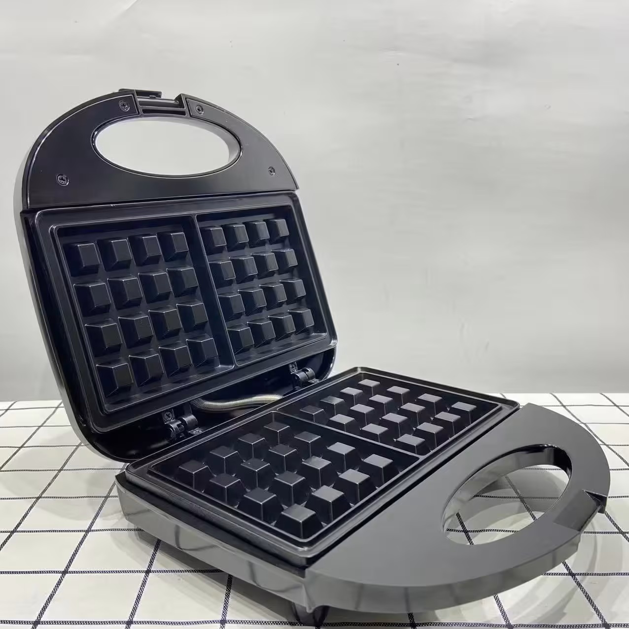 Sonifer Waffle Maker 750 Watt Black - SF-6138