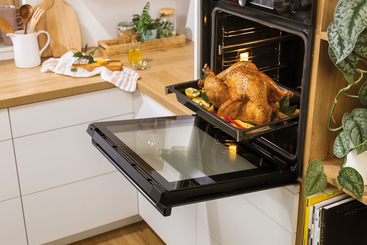 Gorenje Built-In Electric Oven with Grill 77 Liter , Black Stainless Steel - BOS6747A01X